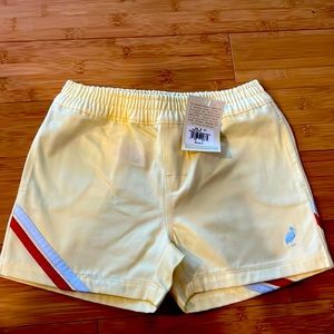NWT-The Beaufort Bonnet Sheffield shorts, size 6, runs small, yellow